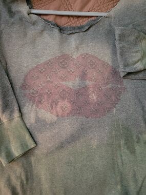 Gray Women's Distressed Sweatshirt with Pink Lip Graphic